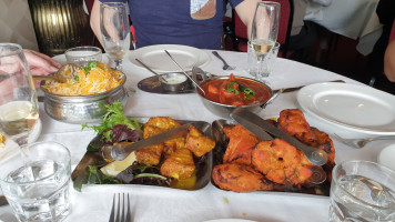 Tandoori Den food