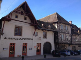 Auberge Dupuytren outside