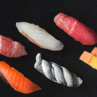 Sushi Nakazawa food