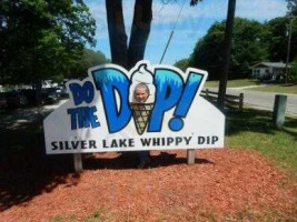 Silver Lake Whippy Dip outside