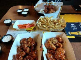 Buffalo Wild Wings food