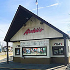 Archie's Drive In outside