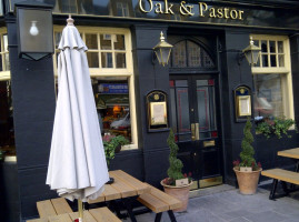 Oak Pastor outside