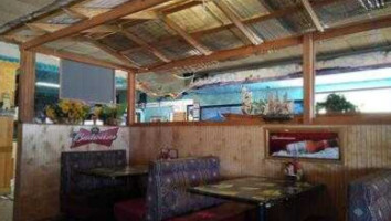 Clamatos Mexican Restaurant inside