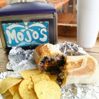 Mojo's Tacos food