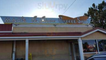 Mac's La Sierra Coffee Shop outside