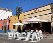 Cafeteria Jicara outside