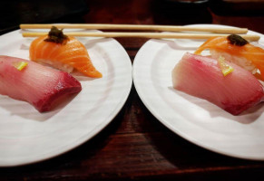 Sushi Sazanami food