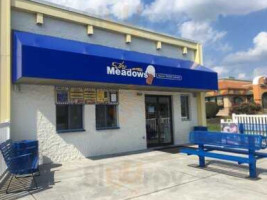 The Meadows Original Frozen Custard outside