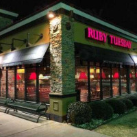 Ruby Tuesday outside