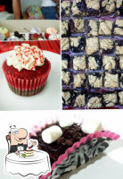 Zianne's Cupcakes food