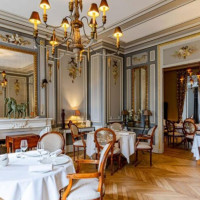 Le Clos du Cedre food