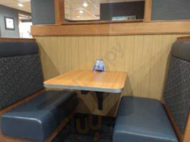 Culver's inside