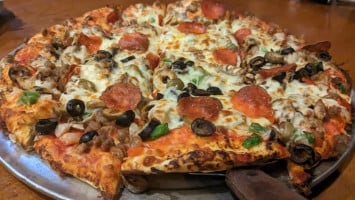 Bearno's Pizza food