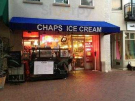 Chaps Ice Cream outside