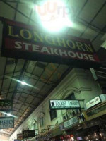 Longhorn Steakhouse inside