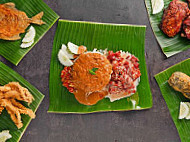 Nasi Kukus Tonggek (mydin Kuala Terengganu) inside