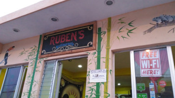 Ruben's food