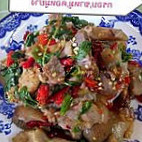 ร้านหัวหินหมูกรอบ อุดรธานี Comida