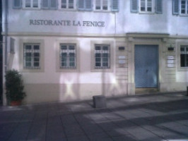 La Fenice outside
