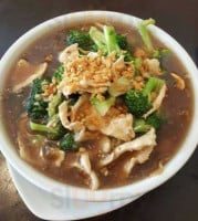 Wanya Thai Restaurant food