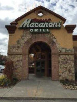 Romano's Macaroni Grill outside