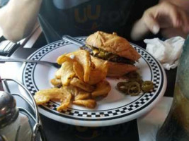 Wallbangers Burger food