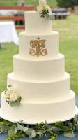 Couture Cakes food