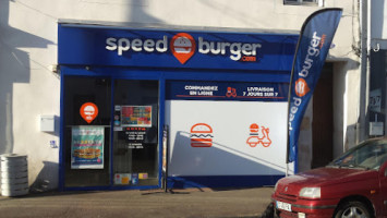 Speed Burger outside