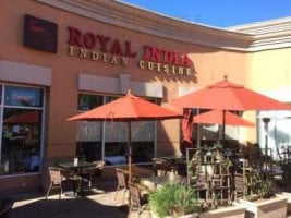 Royal India Delmar inside