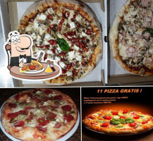 Amzis Pizzeria food