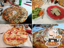 Pizzeria- La Romantica Sàrl food