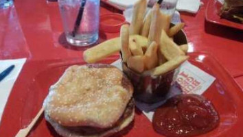 Red Robin Gourmet Burgers And Brews food