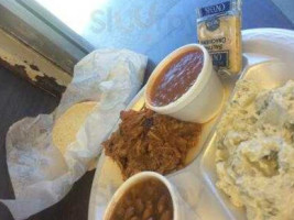 Fincher's Barbecue food