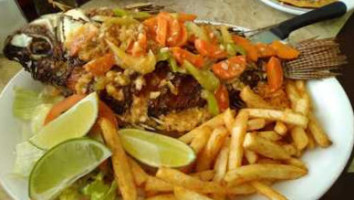 Mariscos El Marinero food