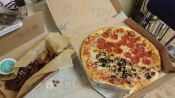 Domino's Pizza food