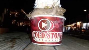 Cold Stone Creamery outside