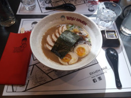 Yi Pin Ramen food