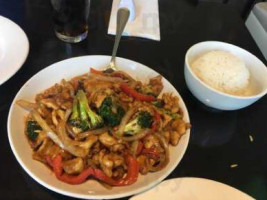 Kung Pao Bistro food