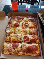 Jet's Pizza food