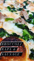 Ippolito's Cucina Italiana And Pizzeria food