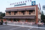 Navas De Tolosa Restaurante inside