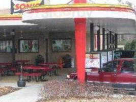 Sonic Drive-in outside