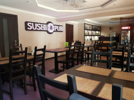 Sushi Pub inside