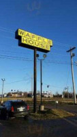 Waffle House outside