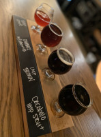 Woodgrain Brewing Co. food