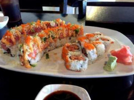 Sushi Maru food