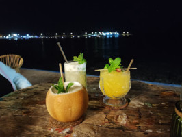 Swami Ocean Lounge food