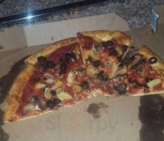 Domino's Pizza food