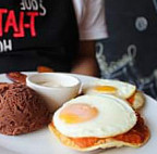 T-late Coffee House Y Bistro food